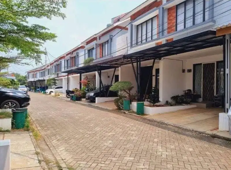 Dijual Rumah 2 lantai Secondery Butuh Cepat di Pondok kacang