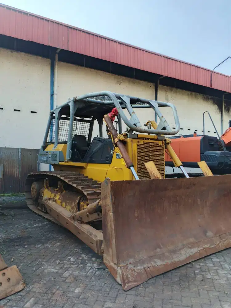 JUAL DOZER KOMATSU D85-SS-2 KONDISI SIAP KERJA - HARGA NEGO