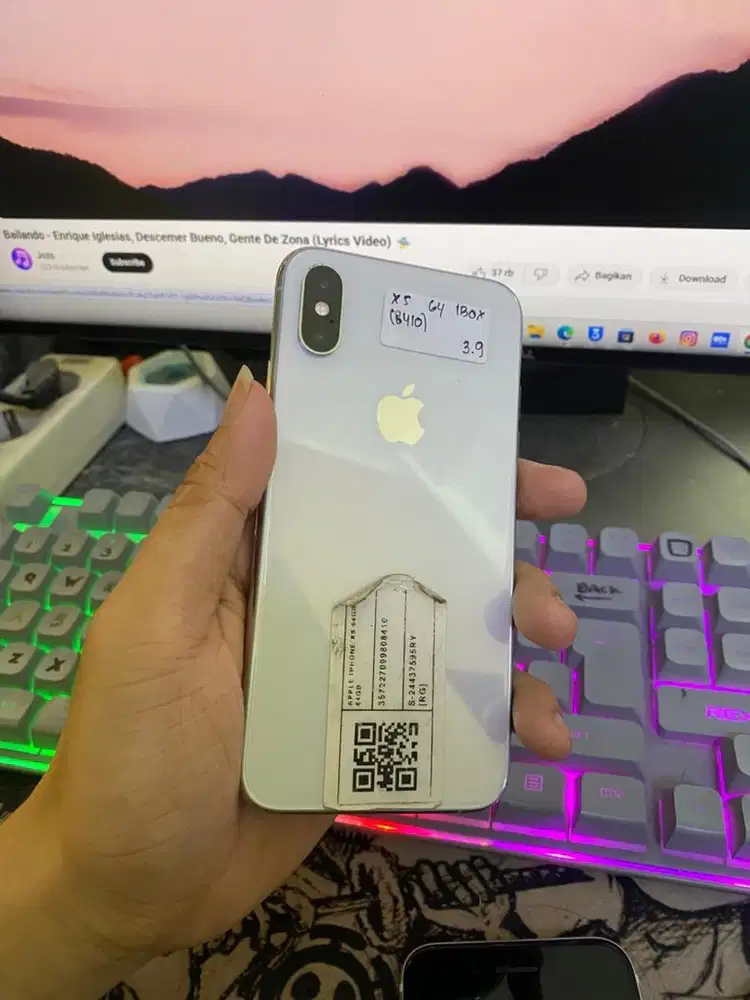 IPHONE XS 64 gb iBox