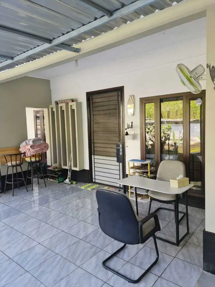 Dijual Rumah Luas Lokasi Jl. Mlaten Trenggulun Semarang