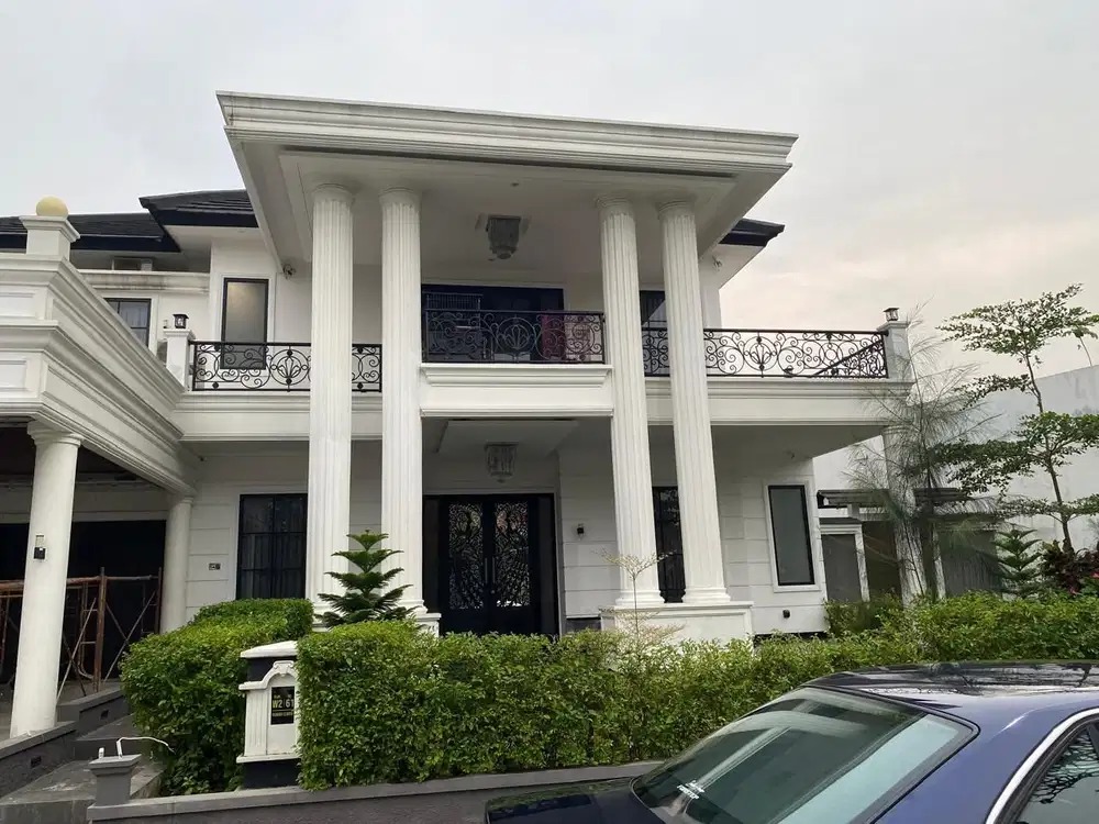 Dijual rumah mewah kota wisata cibubur