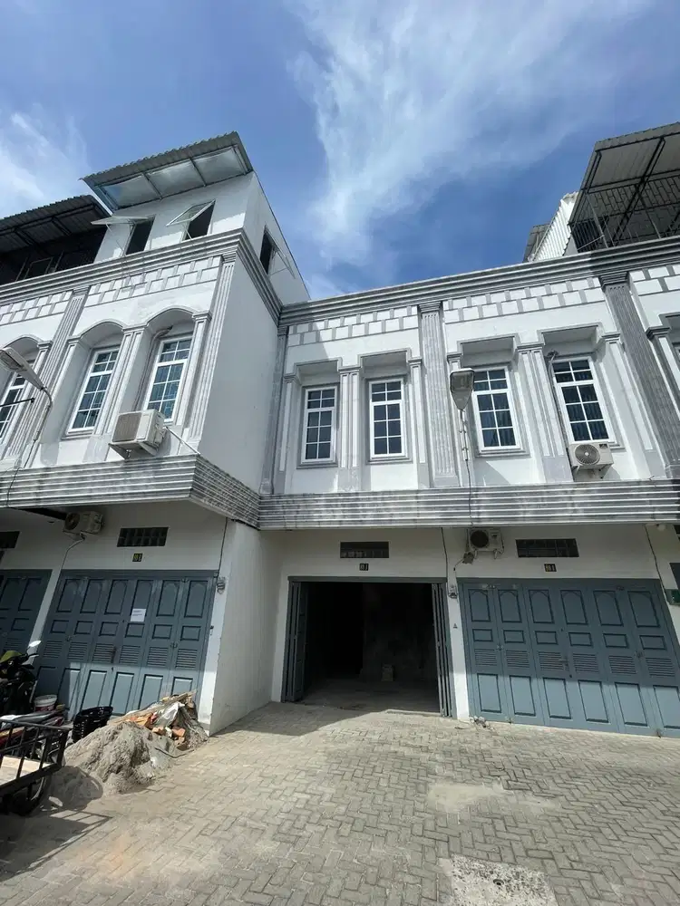 Dijual Rumah Durung Komplek The Venetian Strategis