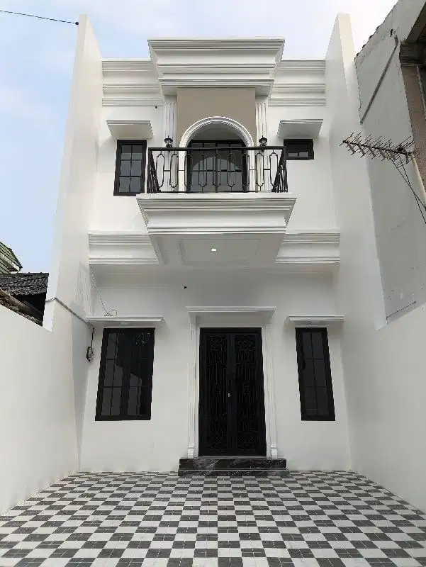 DiJual rumah clasic 2 lantai di Ciledug