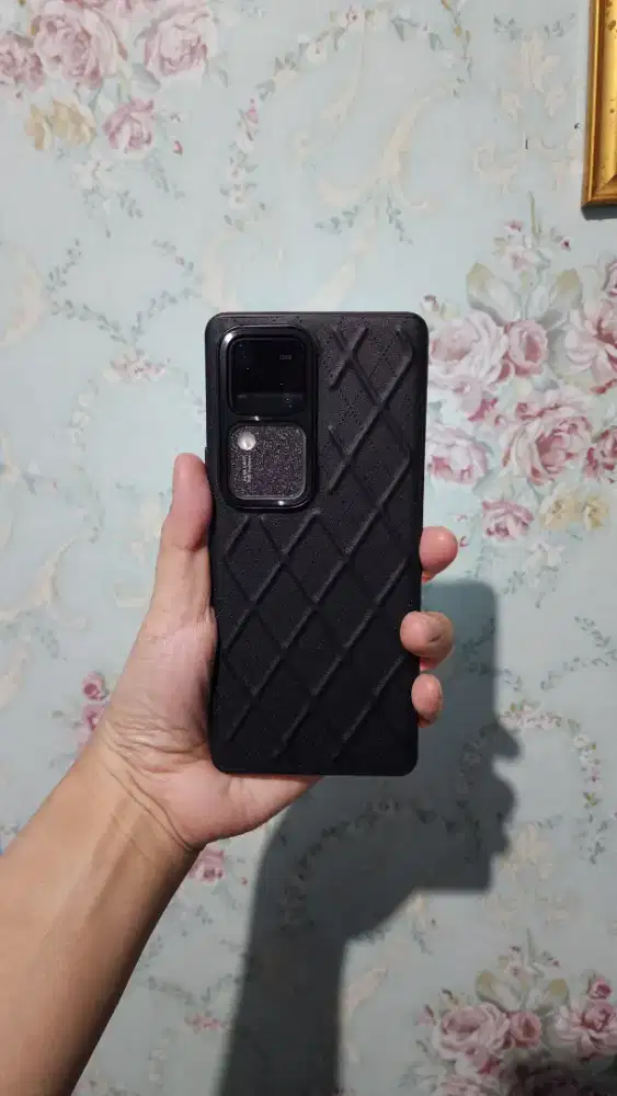 TERMURAH VIVO V30 MULUS EX GARANSI RESMI