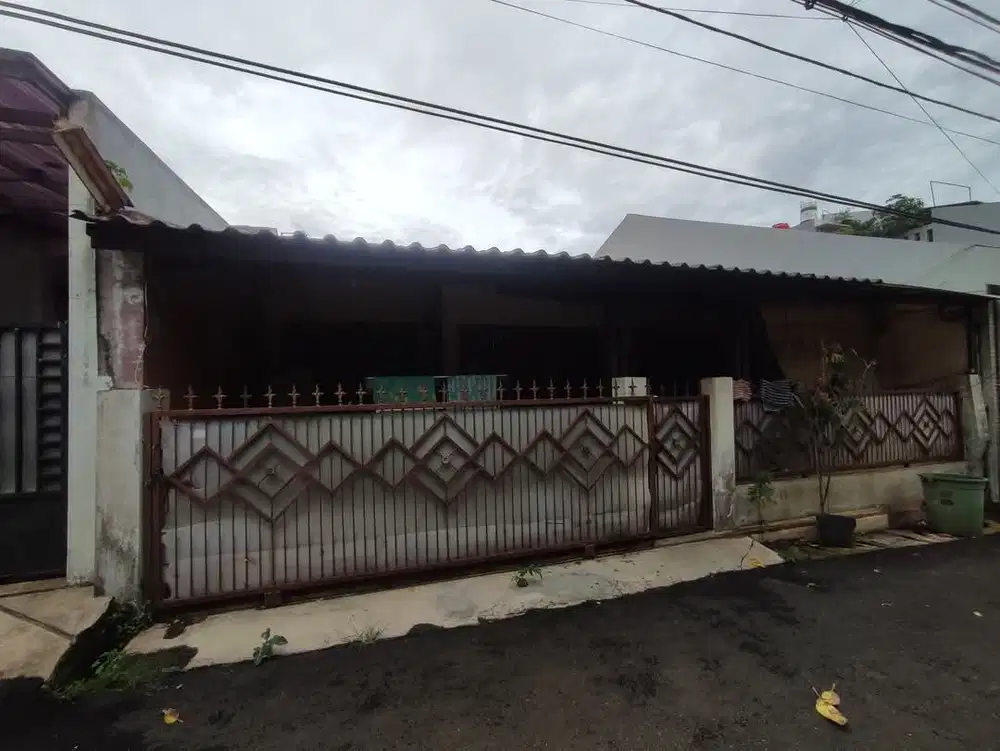 Rumah Tinggal Lokasi Kawasan Strategis di Pondok Pucung Indah