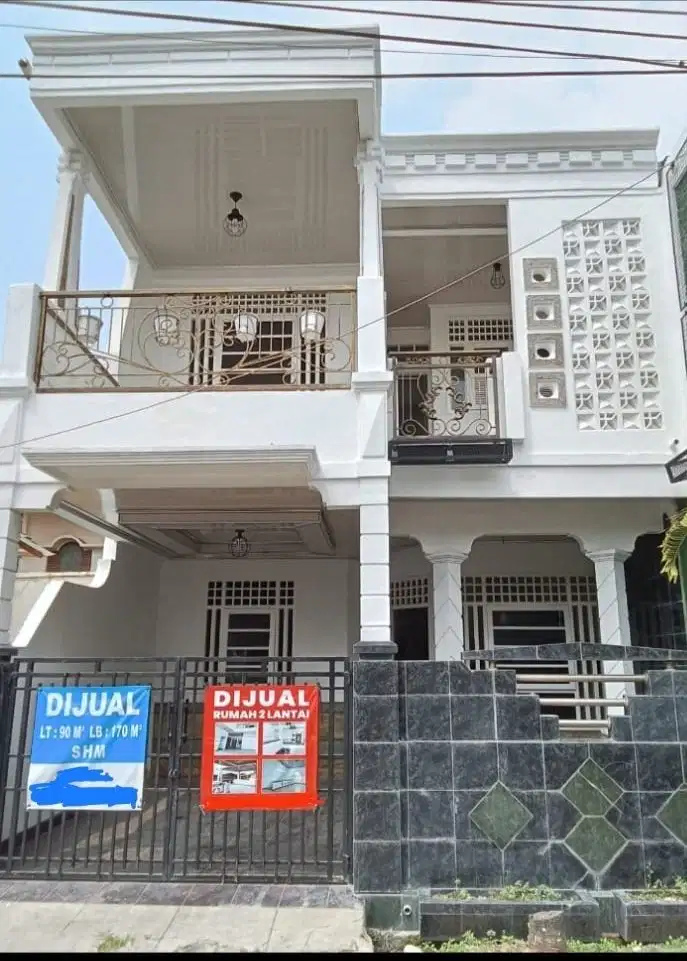 Di Jual Cepat Rumah 2 Lantai di Dalam Cluster Graha Harapan Bekasi.