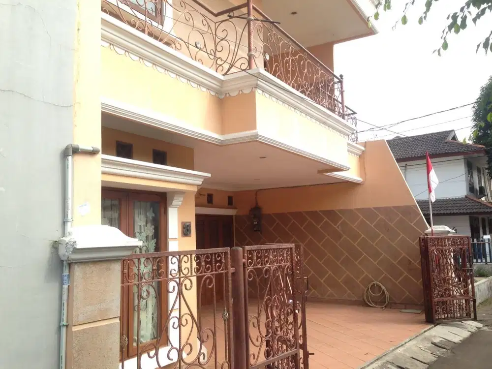 Rumah Tebet Timur 2 tingkat Murah Strategis akses mobil tidak banjir