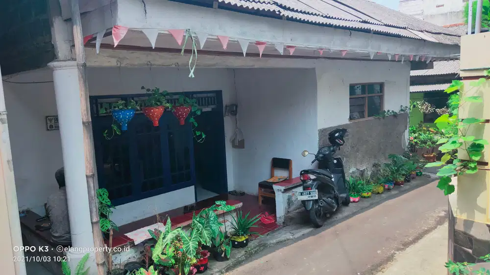 Rumah seken dekat stasiun Lenteng Agung Kampus UI di Jagakarsa