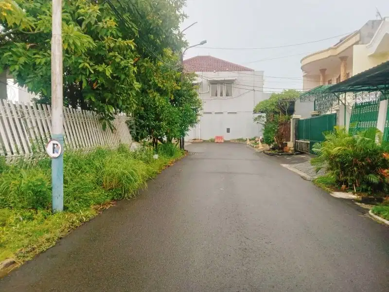 kayu putih tengah, dekat LRT, tidak banjir