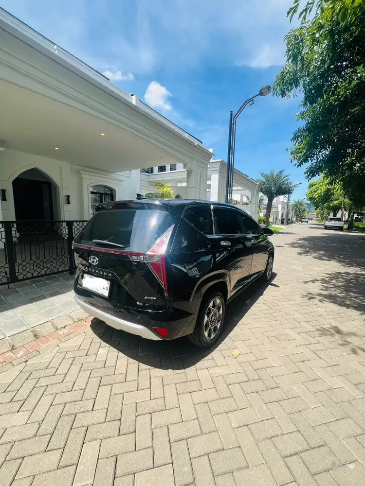 Hyundai Stargazer 2023 Capt Seat