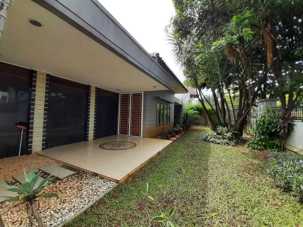 Jual Rumah Mewah Lingkungan Asri di Pondok Indah