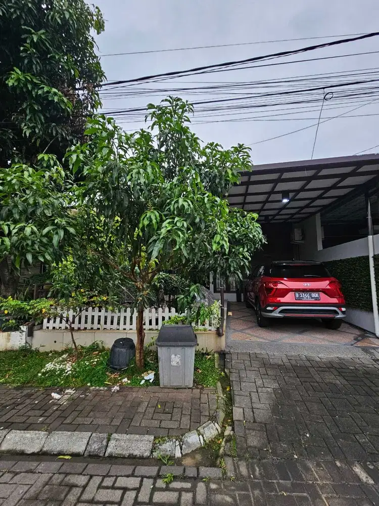 JUAL RUMAH LUX SIAP HUNI DI KOMPLEK BATUNUNGGAL