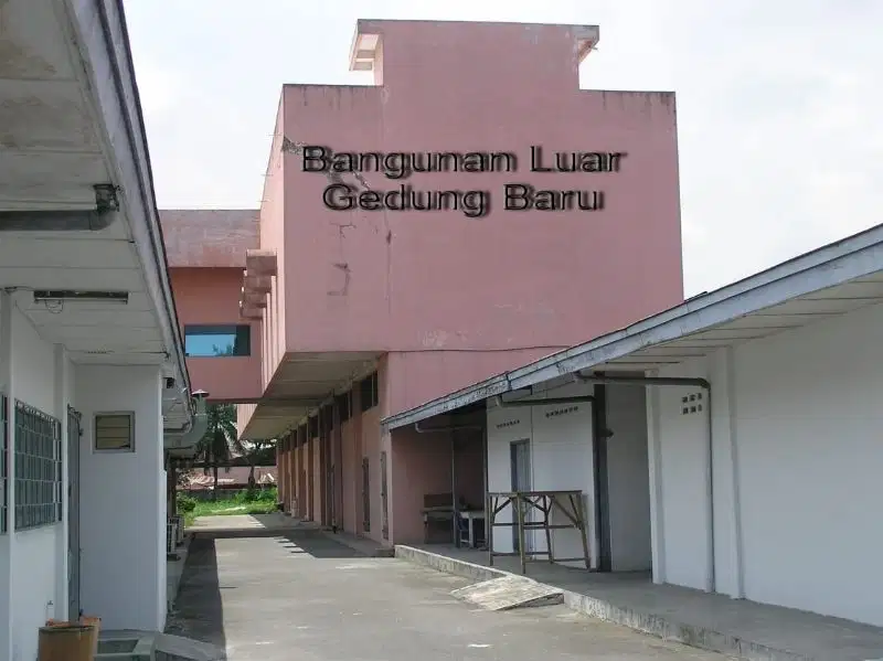 Gudang dijual di Medan seluas 5.000 meter bisa masuk mobil kontainer