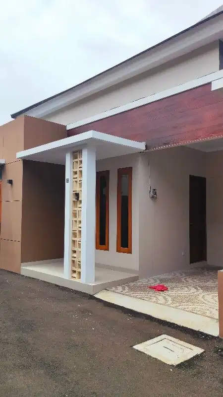 Rumah baru siap huni selangkah ke gerbang tol Sawangan Depok