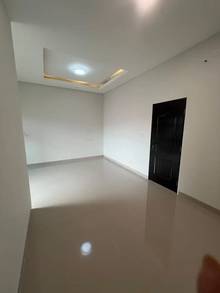 Rumah 2 Lantai Baru Siap Huni