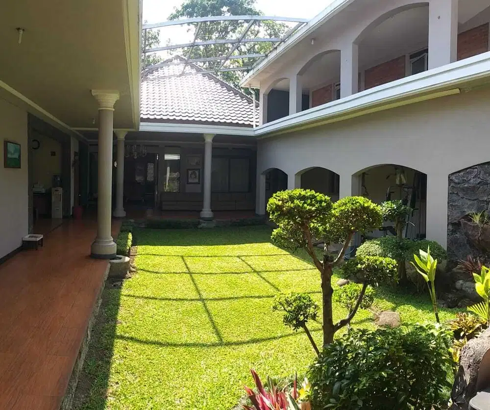 Sayap Re Martadinata Riau Bandung Mainroad Cocok untuk usaha/kantor