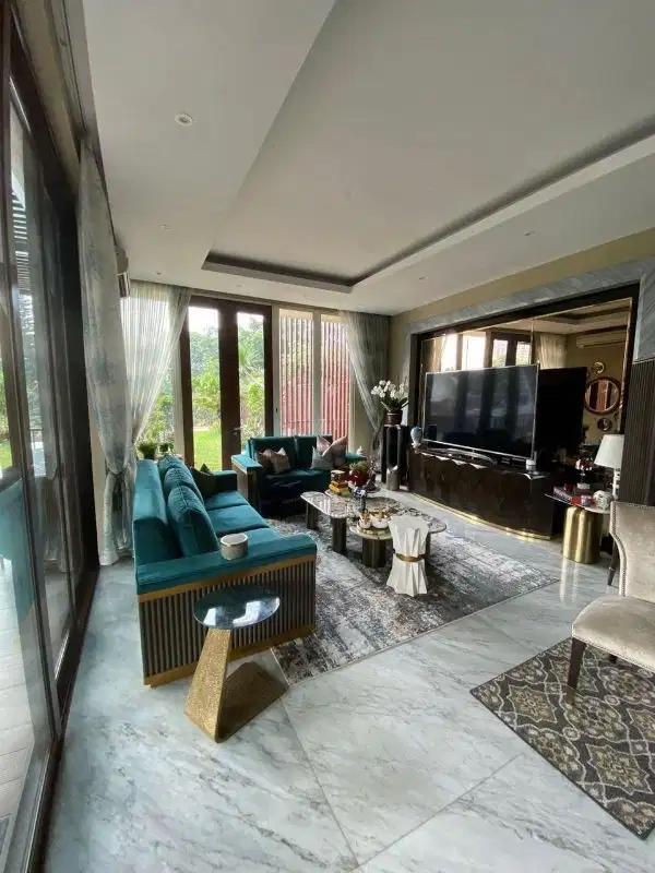 Rumah Mewah di Lokasi Premium