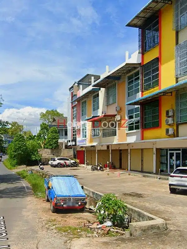 RUKO 3 LANTAI BLOK 4 WINDSOR DI NAGOYA BATAM