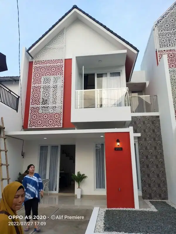 Rumah strategis 8 menit ke LRT Cikunir 1 Jatibening