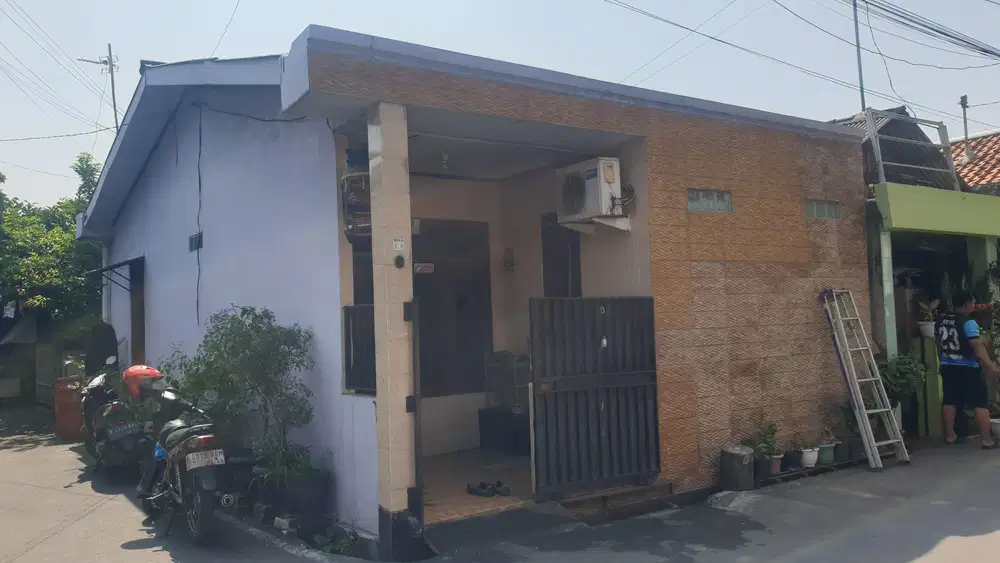 JUAL RUMAH MURAH DEKAT SUMARECON BEKASI HANYA 450 Jt