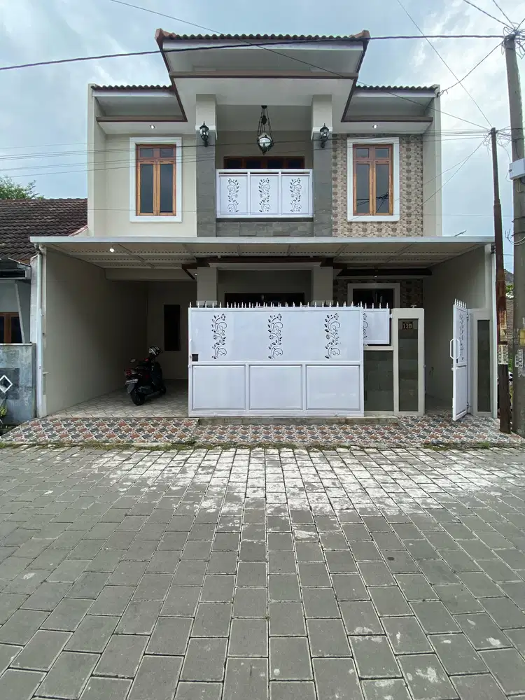 Rumah solo Gentan Baki waru Safira purbayan dekat luwes