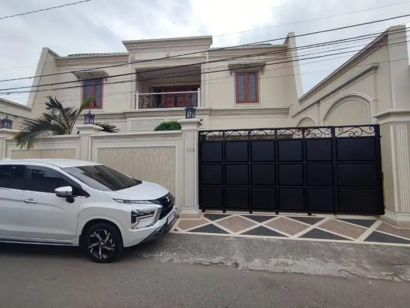 Rumah mewah solo dekat lotte mart tipes dekat solo baru