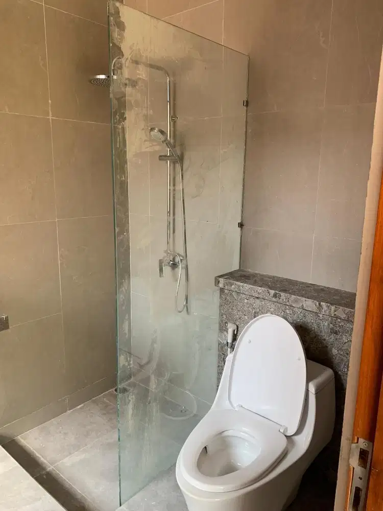 villa dekat kampus unud jimbaran