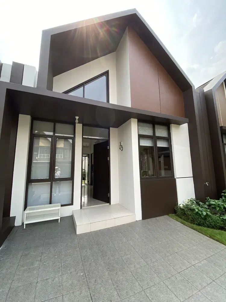 Rumah Modern Nyaman De' Lora Tipe 39/72 di Kawasan Berkembang