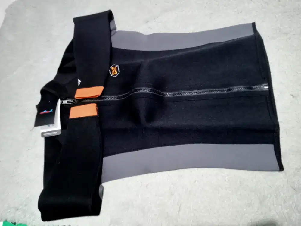 Atasan lengan panjang bermek