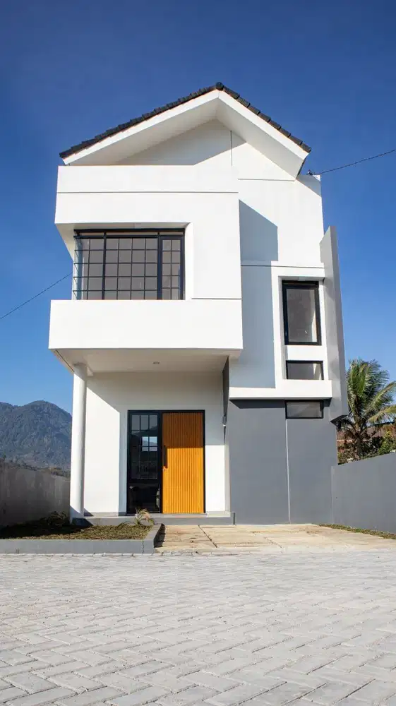 NAGREG DEKAT RUMAH SAKIT UNISBA BANDUNG TIMUR