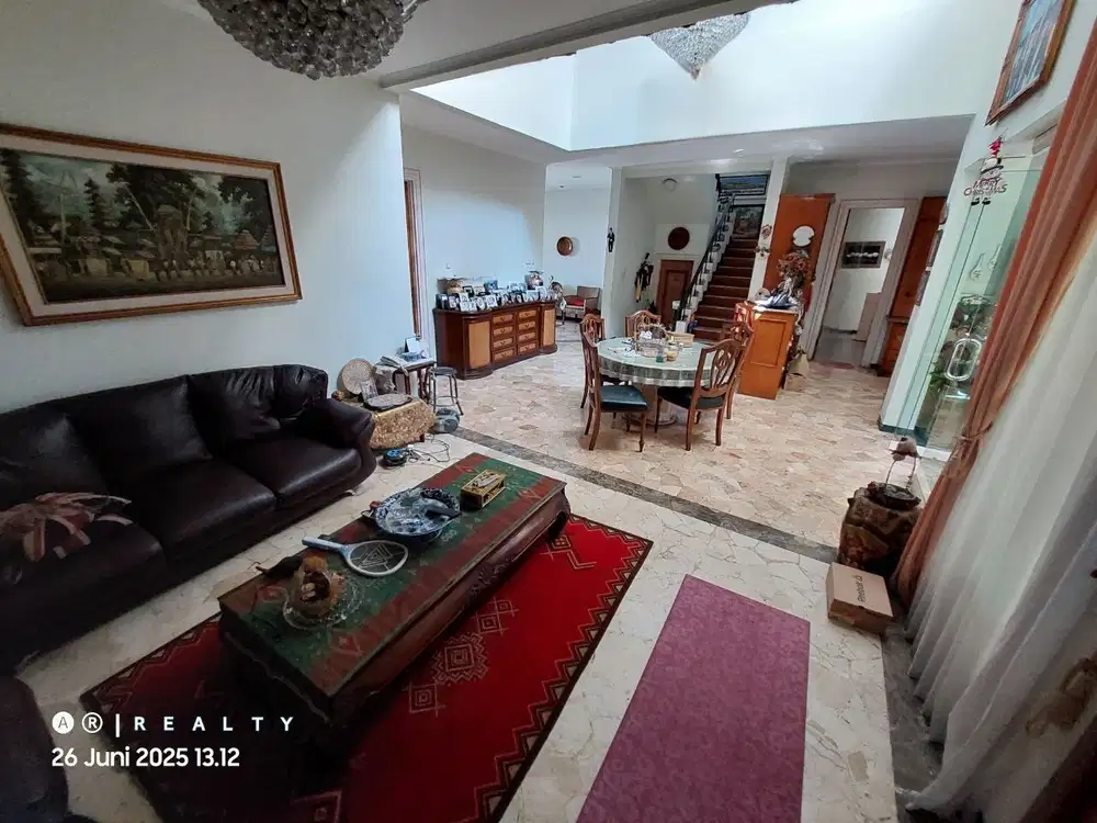 JARANG ADA ! dijual rumah di Komplek Alamanda Dago Tubagus Ismail Dipatiukur