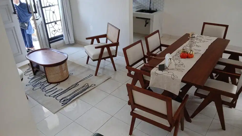 Dijual Rumah Siap Huni  2 Lantai di CitraGran Cibubur Lokasi Strategis