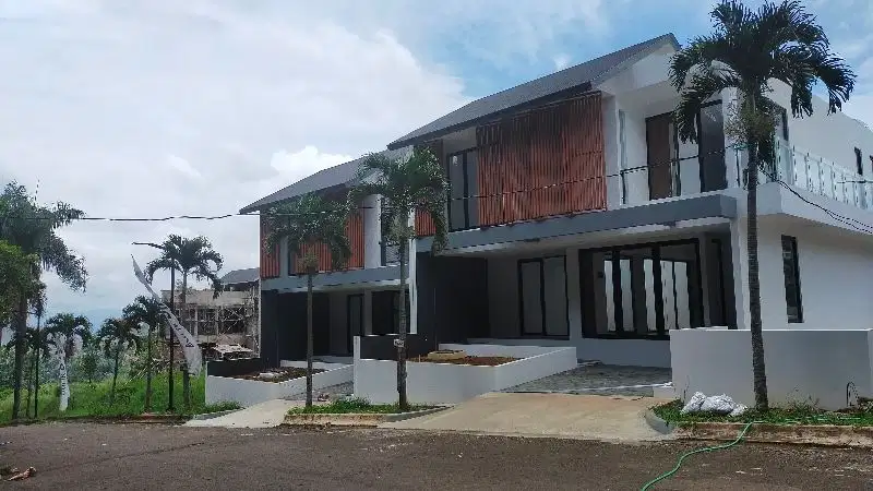 Rumah Modern Nuansa Villa Asri Pegunungan