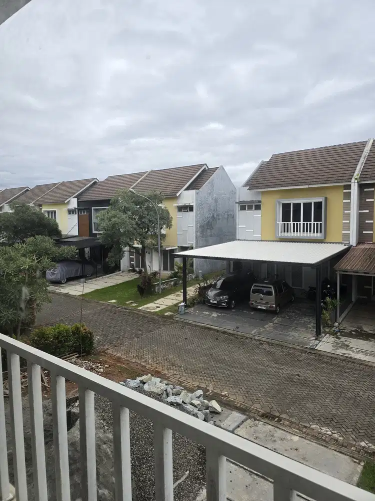 Dijual Rumah 2 Lantai di Serpong Lagoon Tangsel