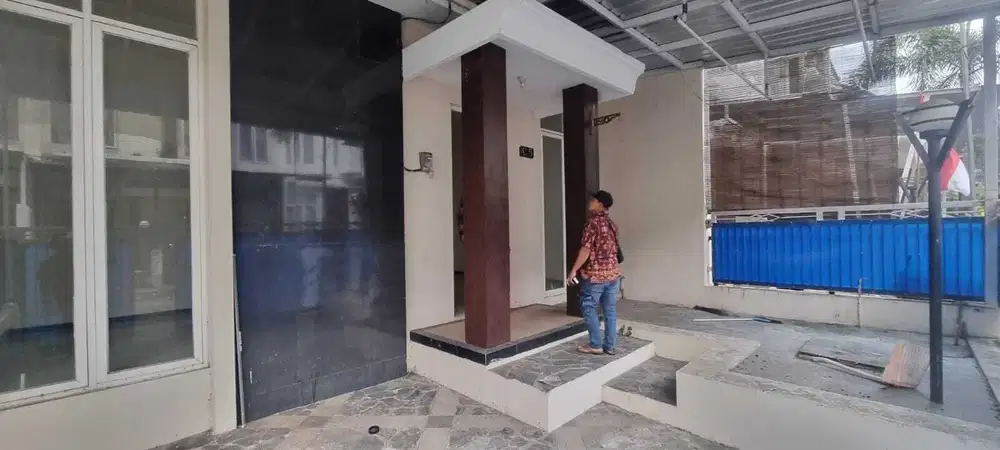 Rumah murah 2 lantai dalam perumahan graha mulia tasik madu lowokwaru