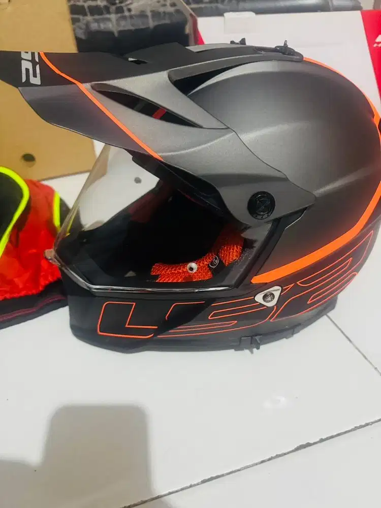 LS2 PIONEER istimewa