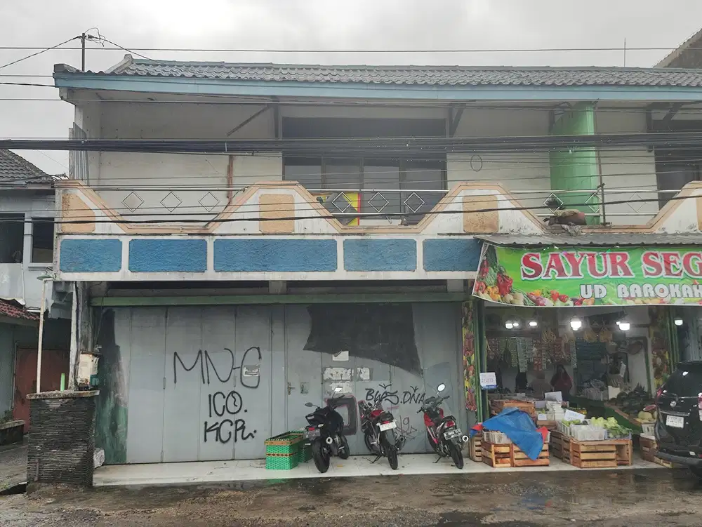 Dijual Cepat Rumah Toko di Jalan Raya Solo Tawangmangu
