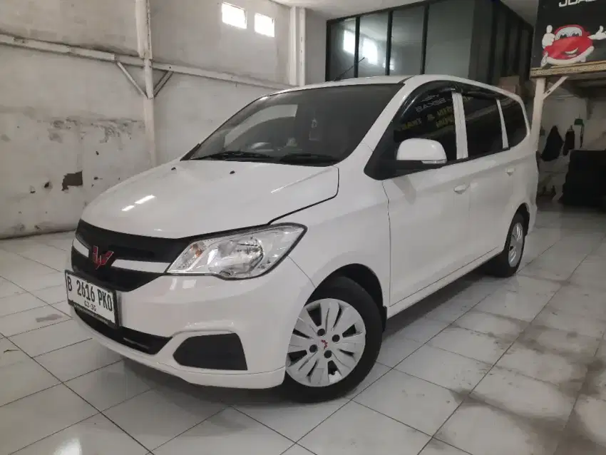 WULING CONFERO 1.5 DB MANUAL 2019 PUTIH