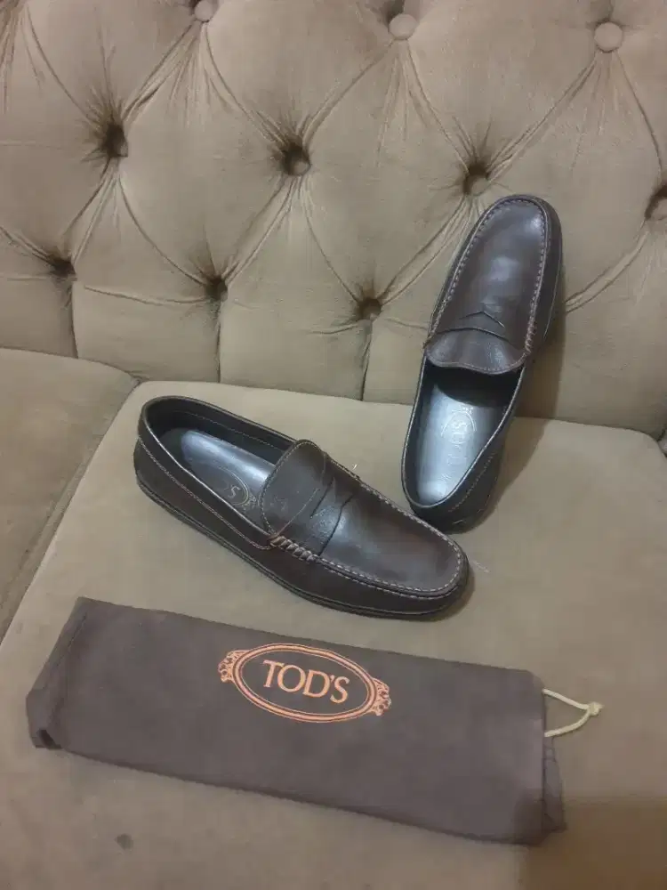 Mulus .authentic sepatu .loafers tods size 40