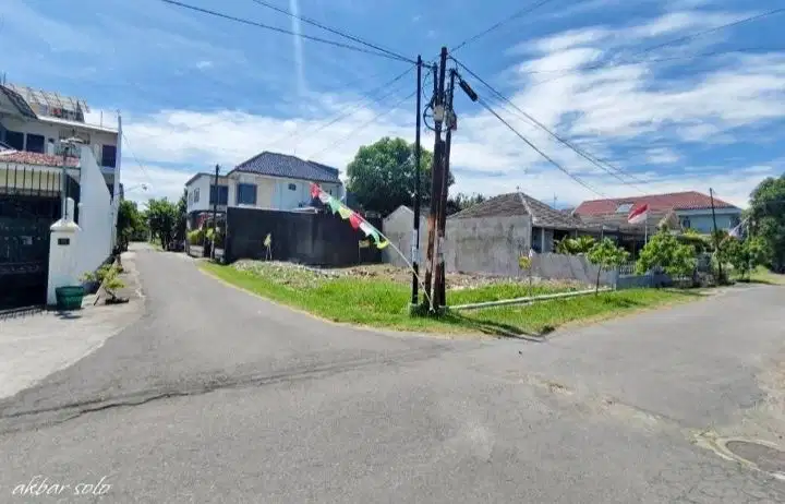 Djual Tanah di karangasem Ums surakarta