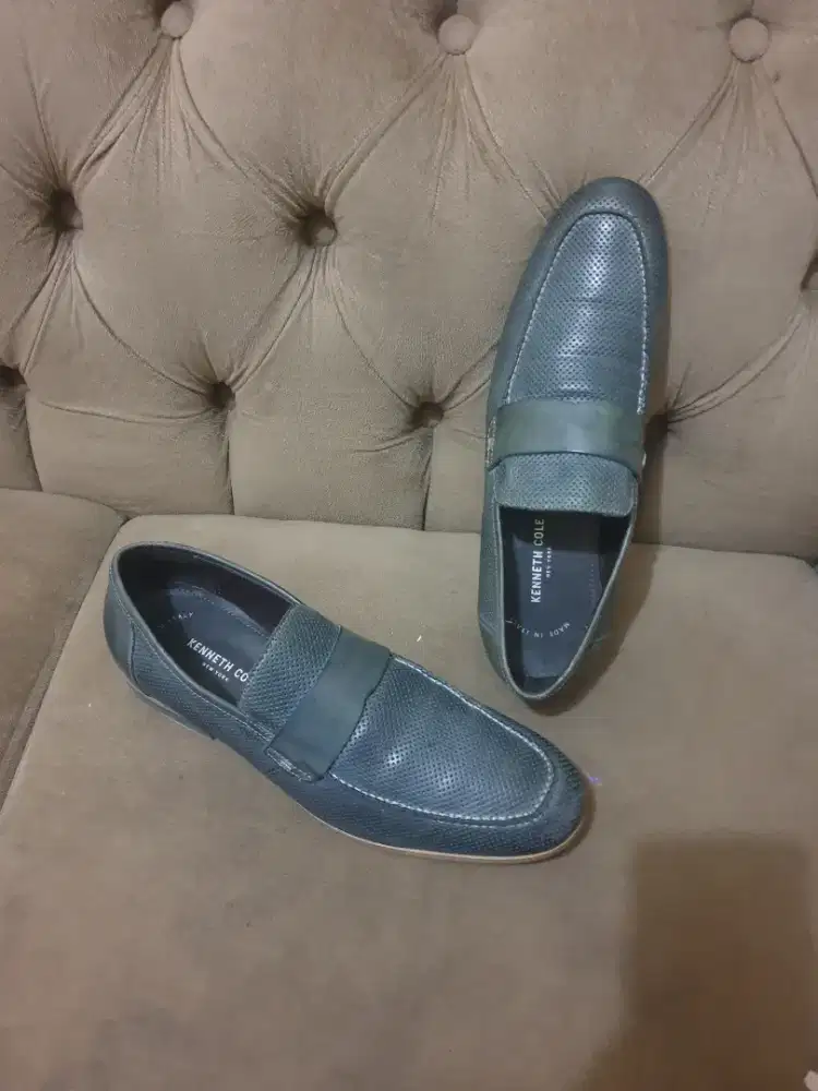 Mulus .authentic sepatu .pantofel kenneth cole size 44