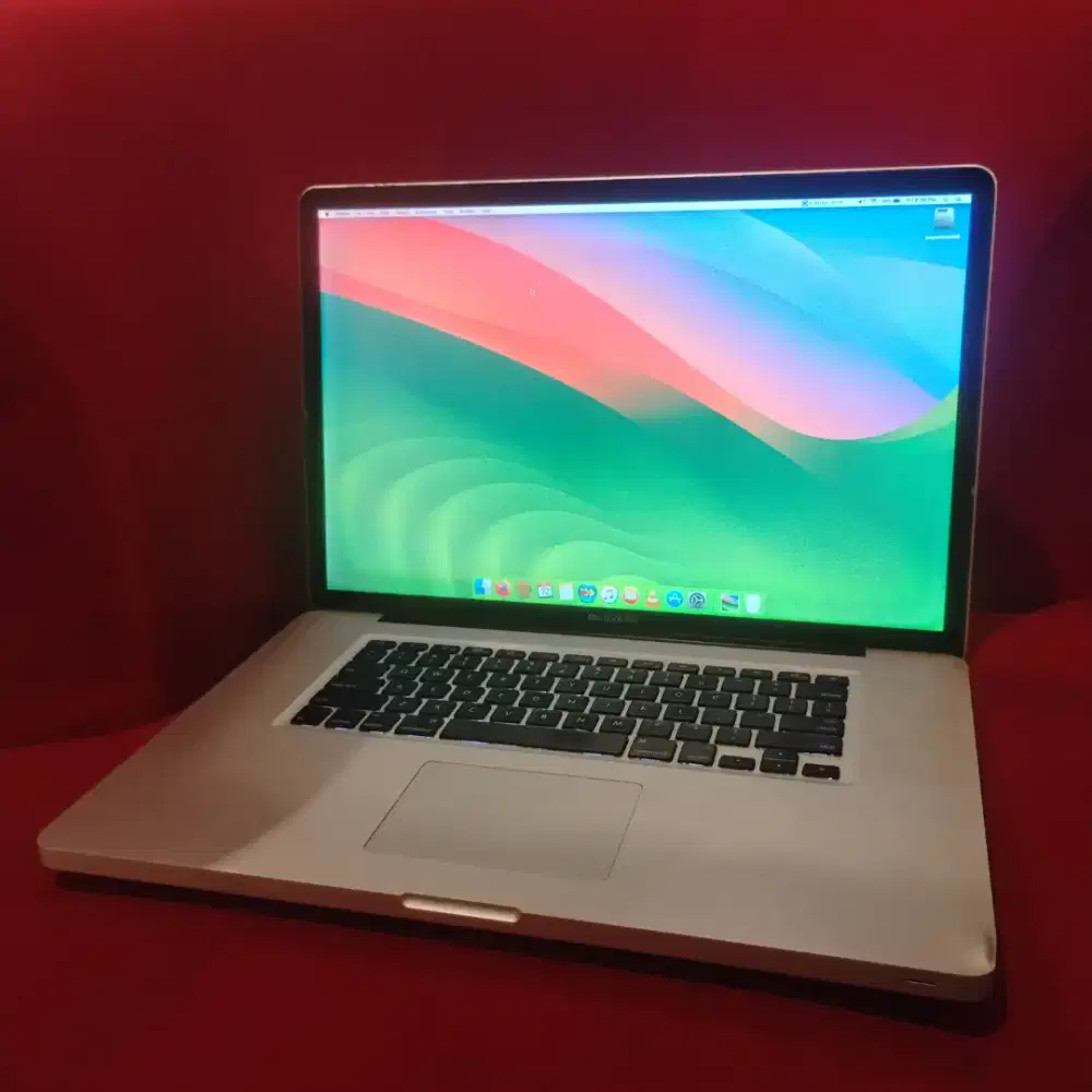 Macbook Pro 17in 2011 Terbesar yang pernah ada
