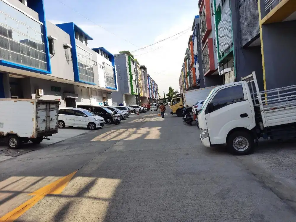 Gudang Kantor  Jakarta Selatan Murah Accs 40 Feet 1 km ke Sudirman