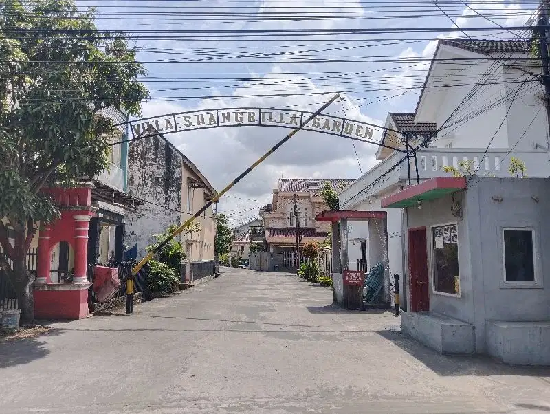 TURUN HARGA DIJUAL RUMAH 2 LT  DI VILA SHANGRILA GARDEN BLOK H5