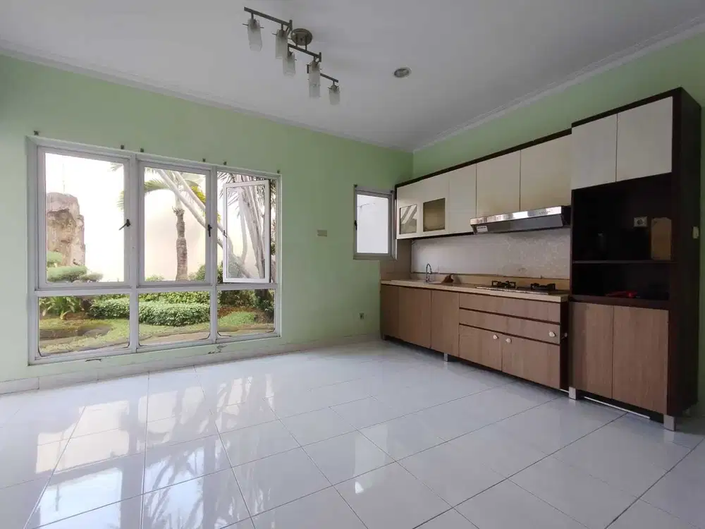 jual cepat rumah SHM kota wisata cibubur dekat mal kota wisata dan tol