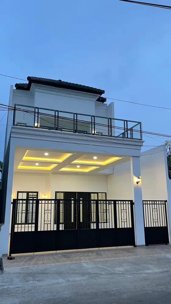 Rumah Baru 2 lantai Bonus Perabot luas 126m² di Sawojajar Malang