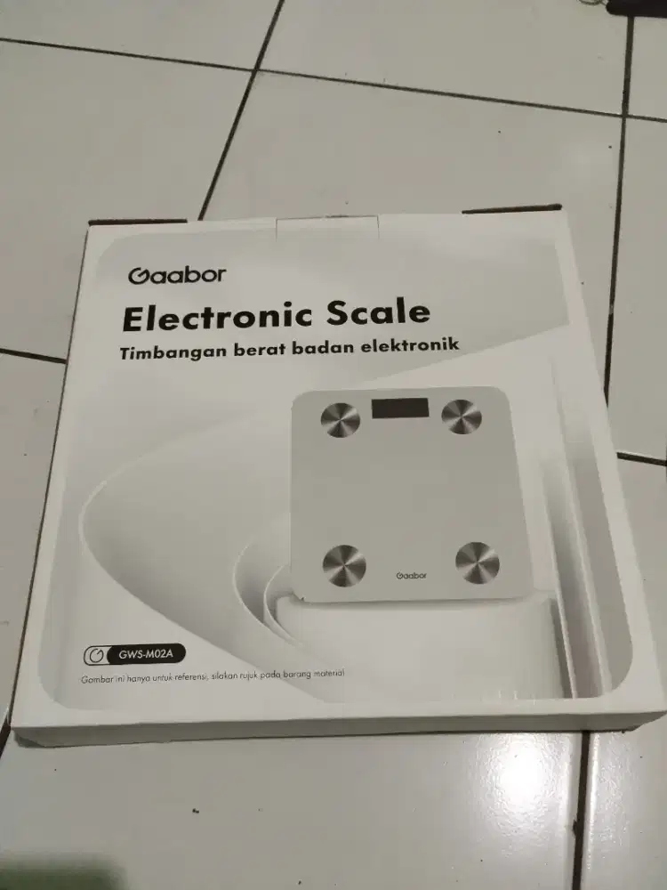 Timbangan berat badan elektrik