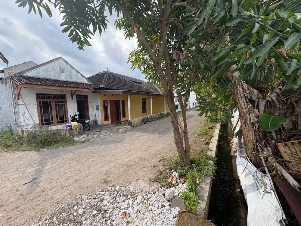 2 menit Jl Kabupaten; Tepi Aspal; Legalitas SHMP