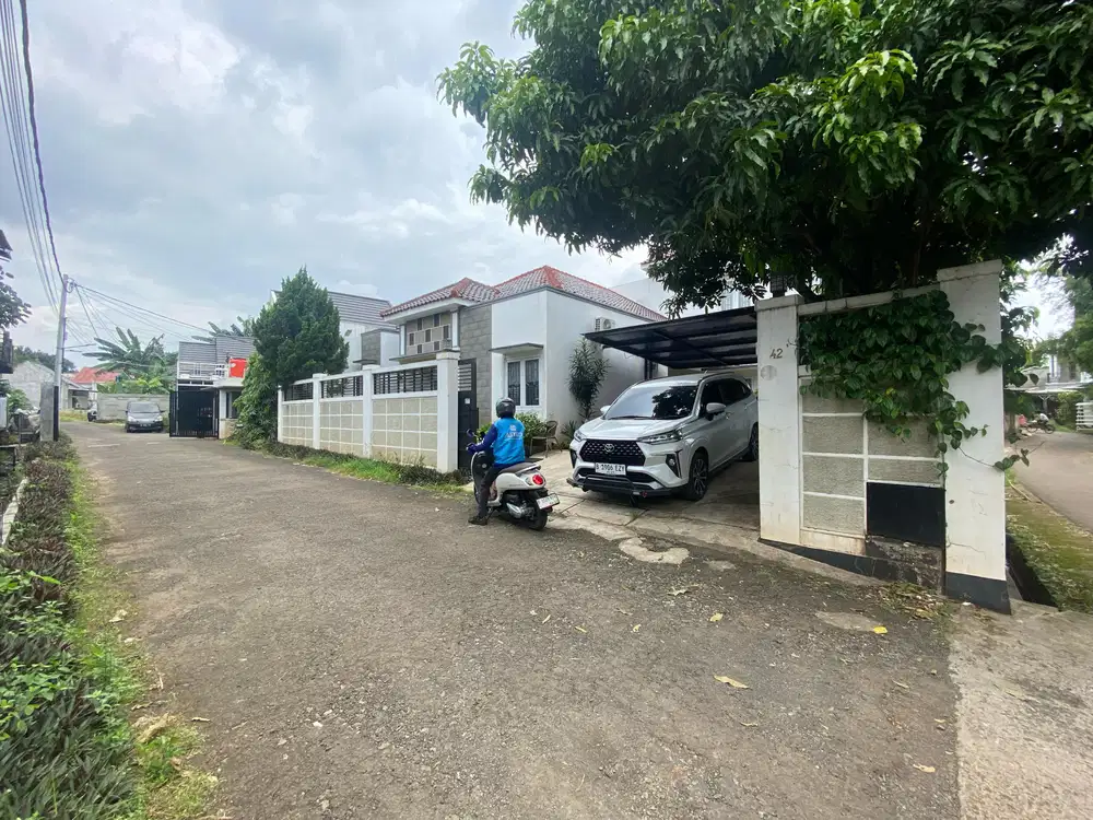 rumah dijual di cibubur jakarta timur akses jalan tol plaza cibubur