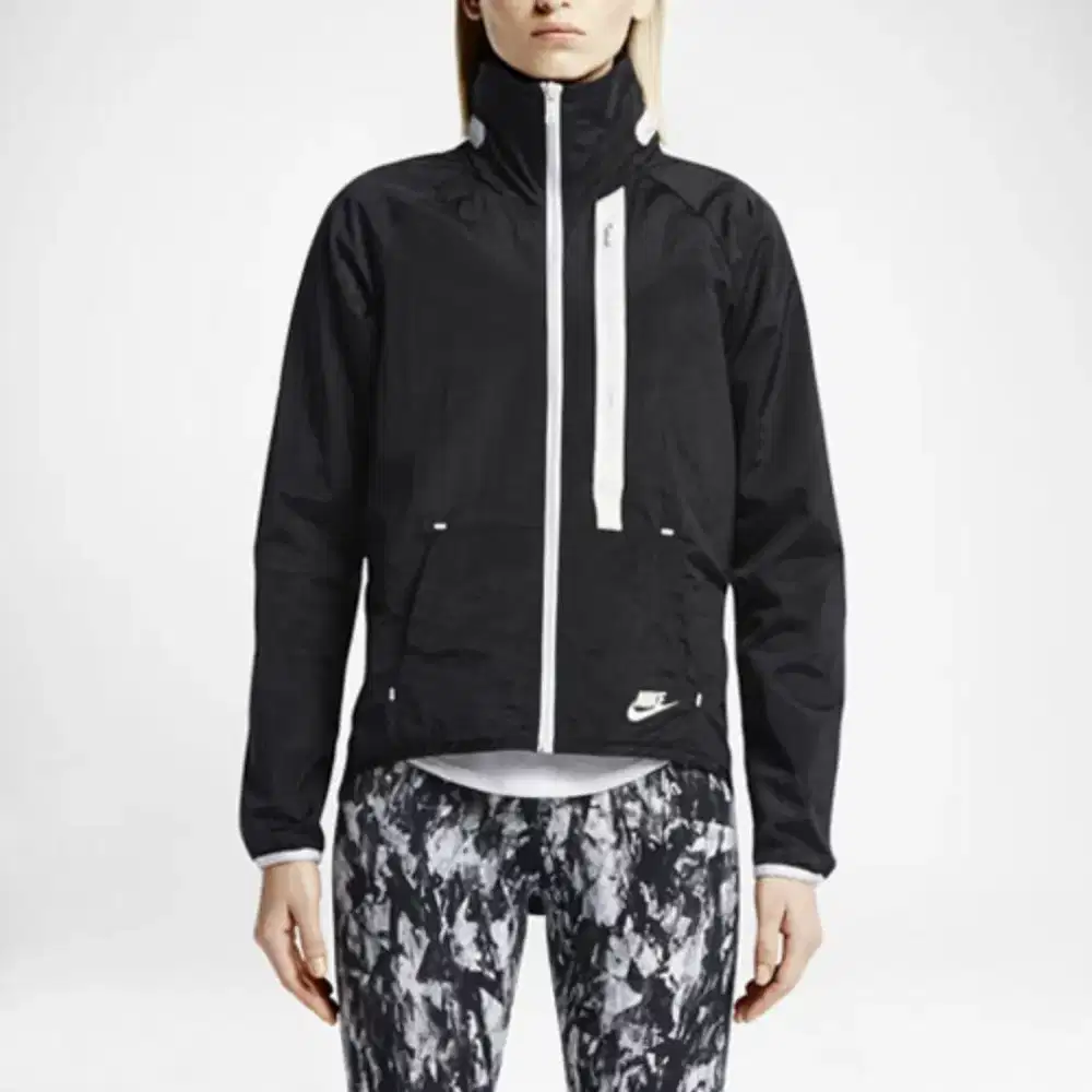 Jaket tracksuit Nike Running Poliester colour black Size S Women
